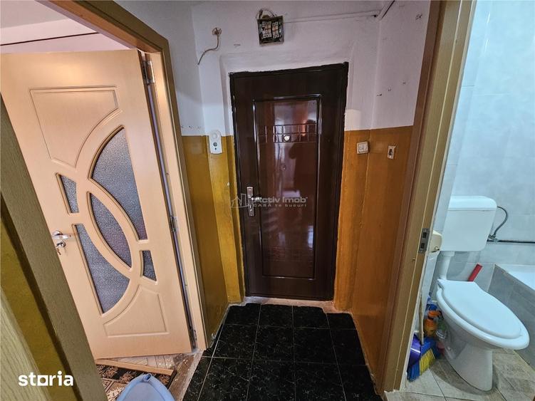 Garsonieră decomandată în Calea Caransebeșului