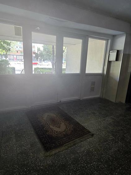 Spațiu comercial, de 64 mp, în Metalurgiei