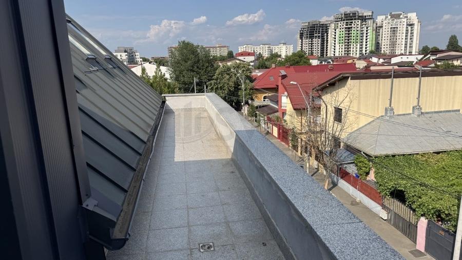 Apartament cu 3 camere decomandat în Bucur Obor