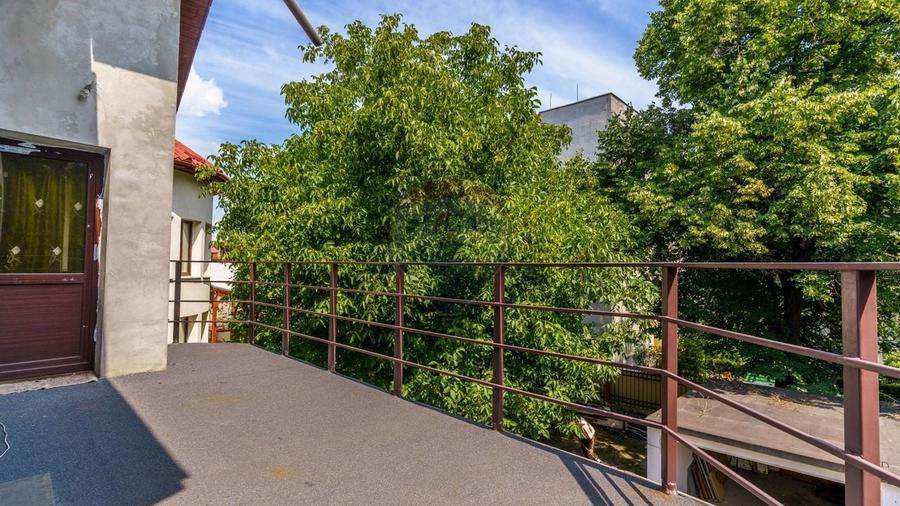 Casă individuală cu 8 camere cu Teren 633 Mp în Gheorgheni