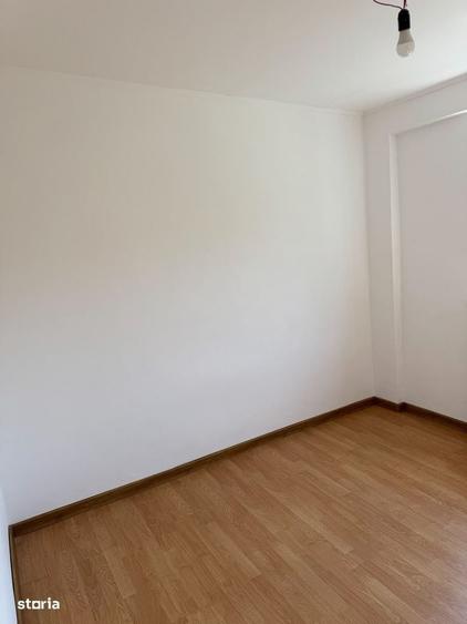 Apartament cu 2 camere semidecomandat în Pantelimon