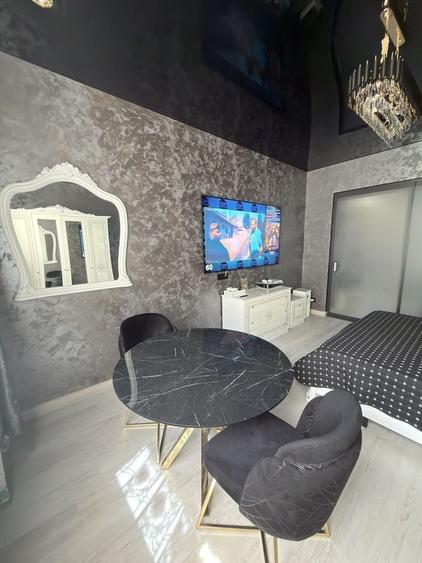 Apartament cu 2 camere decomandat în Văcăresti