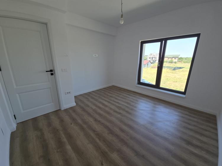 Vila individuala - 4 Camere - 9