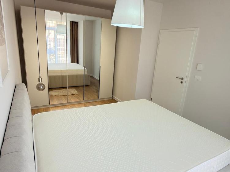 Apartament cu 2 camere semidecomandat în Aradului