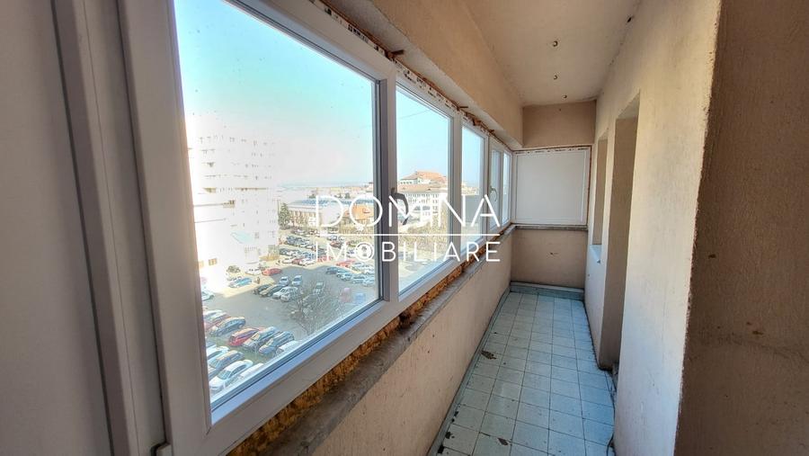 Apartament cu 3 camere decomandat, mobilat în Ultracentral