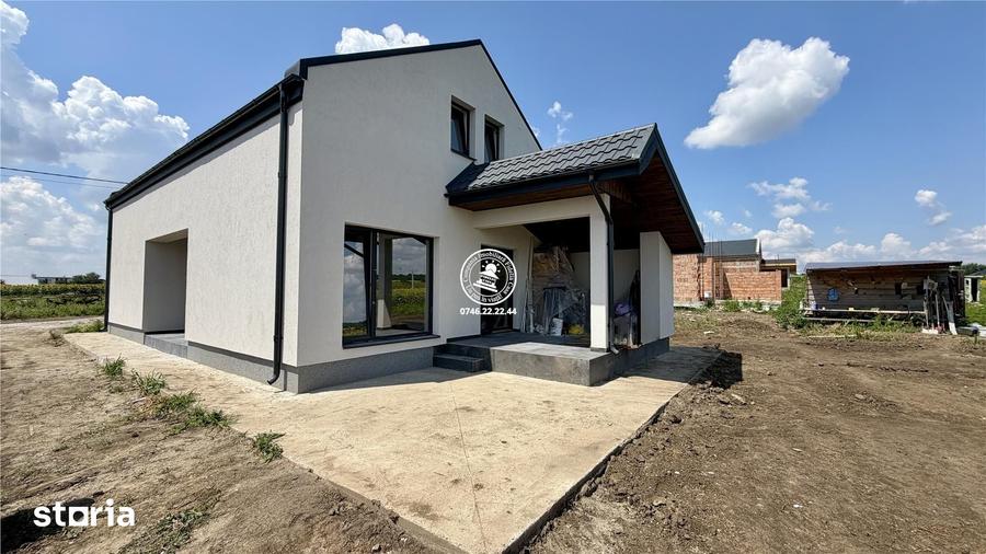 Casă cu 3 camere cu Teren 750 Mp în Aroneanu