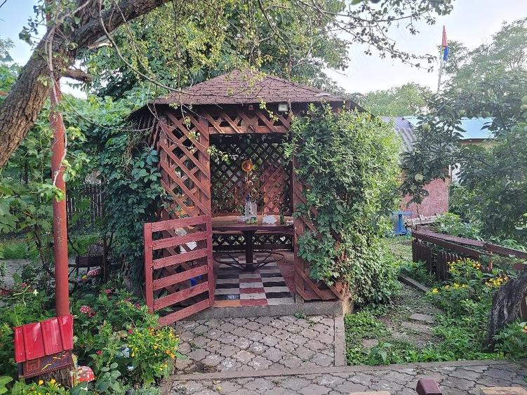 Casă cu 6 camere cu Teren 950 Mp în Glodeanu-Siliștea