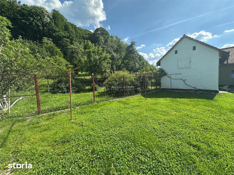 Casă cu 4 camere cu Teren 1000 Mp în Central