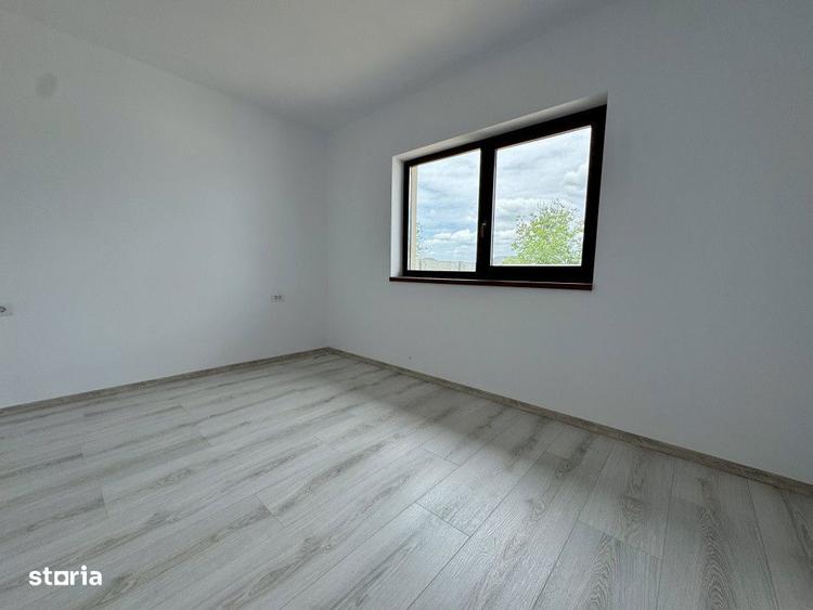 Casă cu 4 camere cu Teren 400 Mp în Clinceni