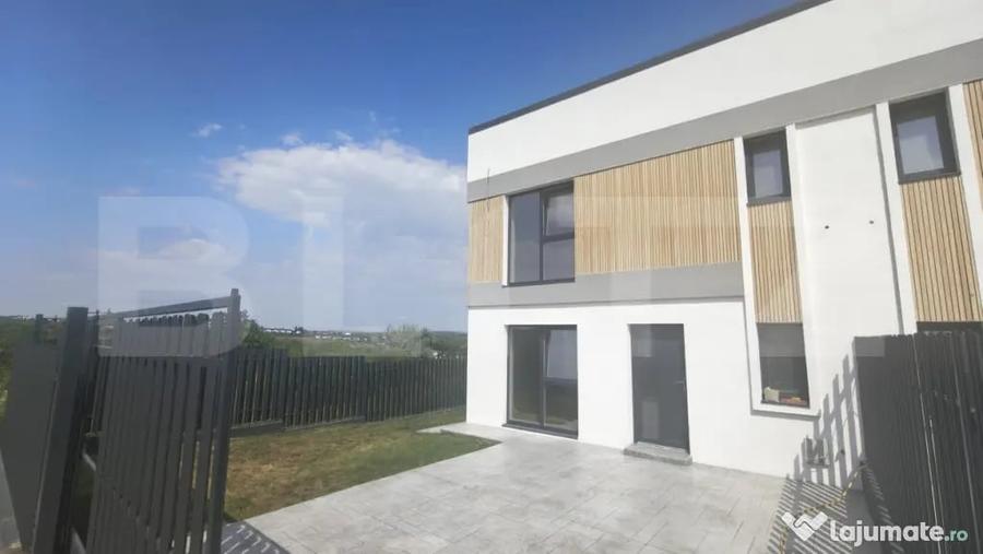 Casă cu 4 camere cu Teren 225 Mp în Bucium