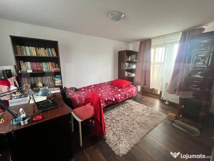Casă cu 5 camere cu Teren 2000 Mp în Beclean