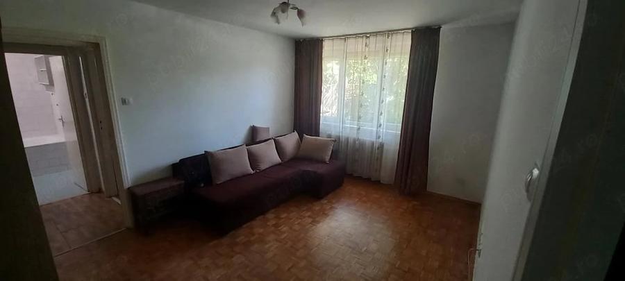 Apartament cu 2 camere semidecomandat în Decebal