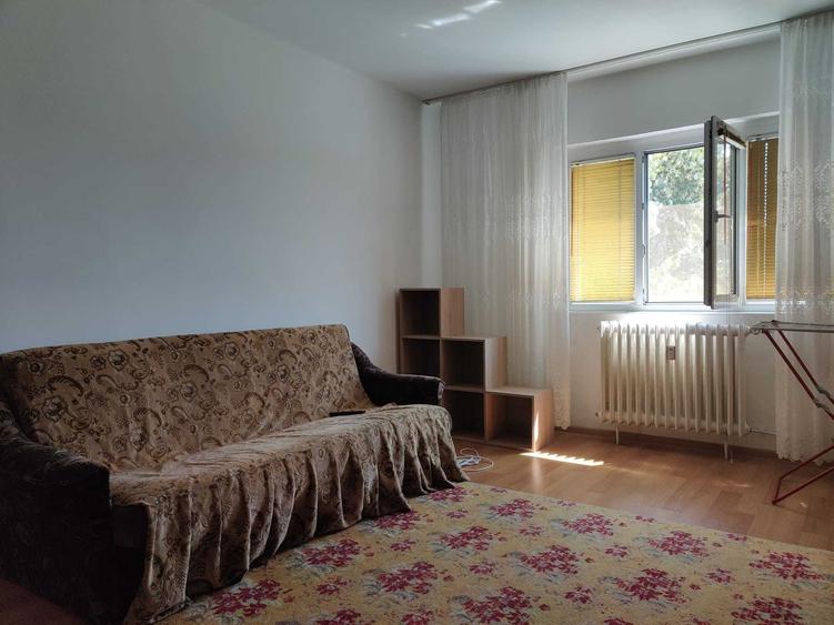 Apartament cu 2 camere decomandat în Rogerius