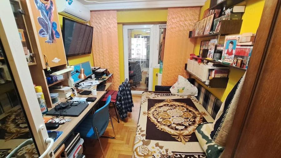Apartament cu 4 camere decomandat în Central