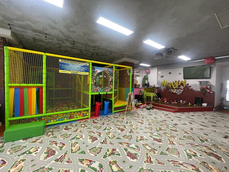 Spațiu comercial, de 150 mp, în Tineretului