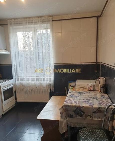 Apartament cu 2 camere semidecomandat, mobilat în Brâncoveanu