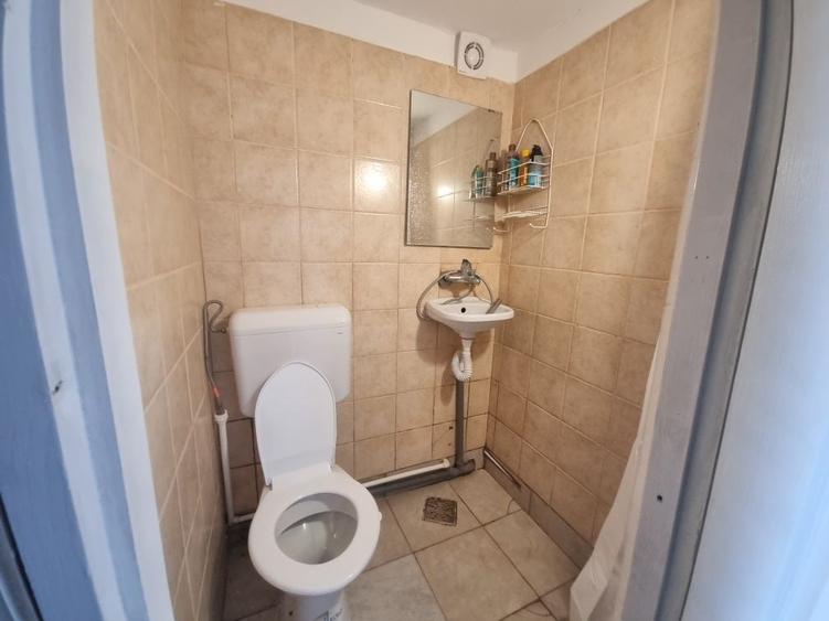 Garsonieră semidecomandată în Titan