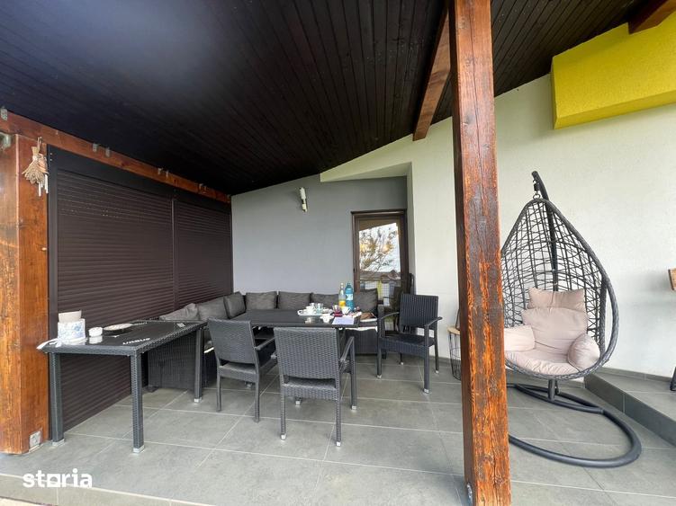 Casă cu 4 camere cu Teren 541 Mp în Cetate