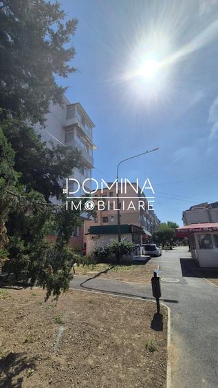 Apartament cu 3 camere decomandat, mobilat în Central