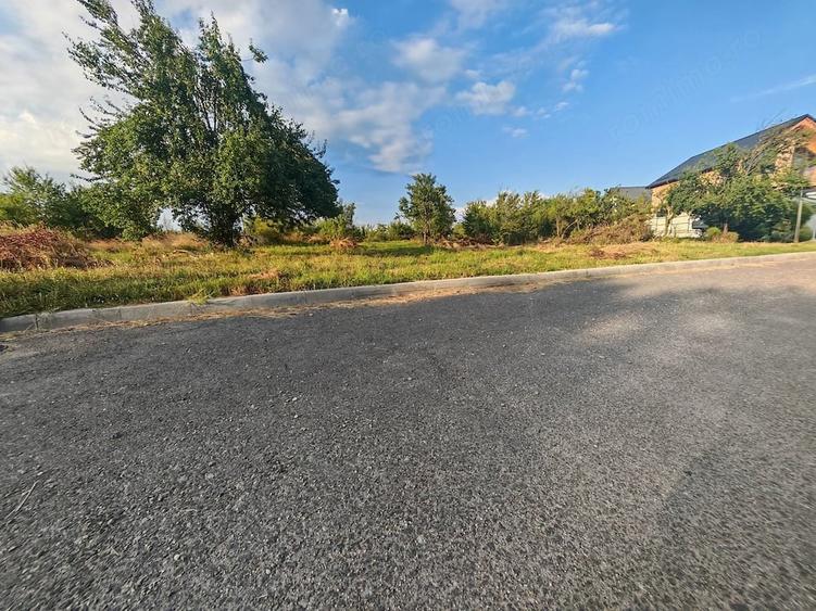Teren de 1600 mp, în Central