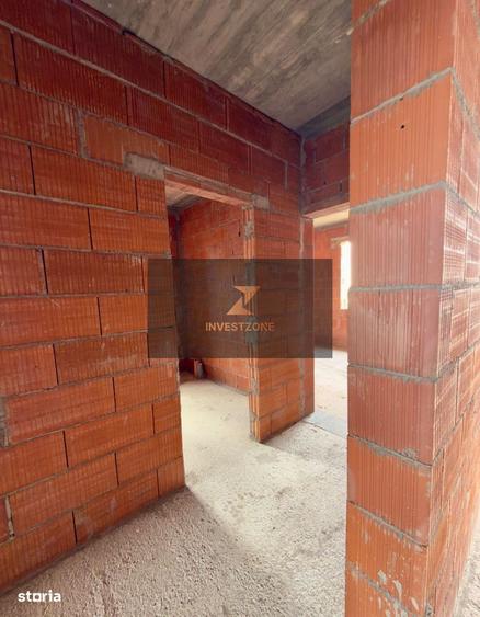 Casă cu 4 camere cu Teren 430 Mp în Biharia