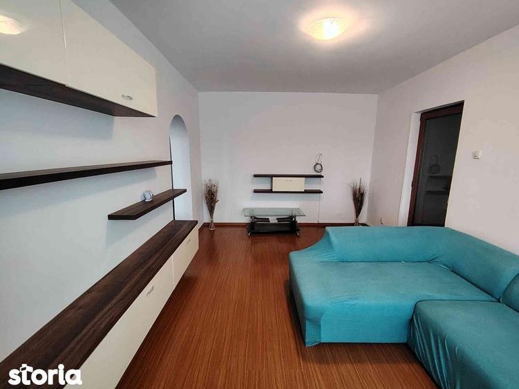 Apartament cu 2 camere semidecomandat în Micro 9