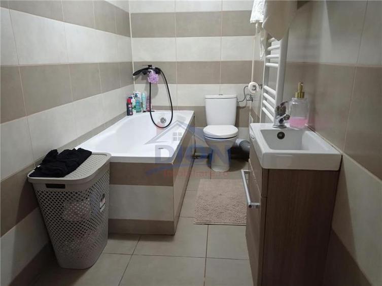 Casă individuală cu 4 camere cu Canalizare în Sălaj