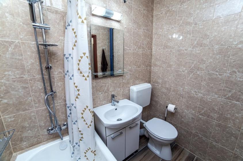 Apartament cu 3 camere decomandat, mobilat în Drumul Taberei