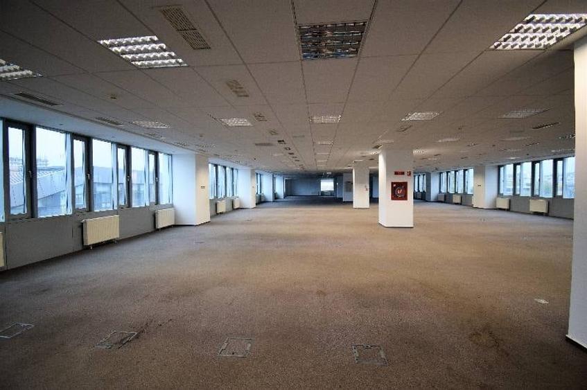 Birou, de 280 mp, în Văcăresti