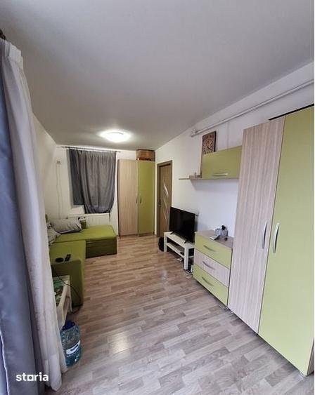 Garsonieră decomandată în Fundeni