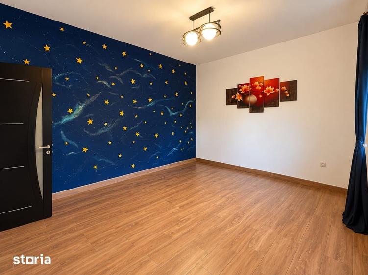 Casă cu 5 camere cu Teren 450 Mp în Nicolina