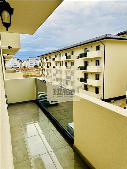 Apartament cu 3 camere decomandat, mobilat în Exterior Sud