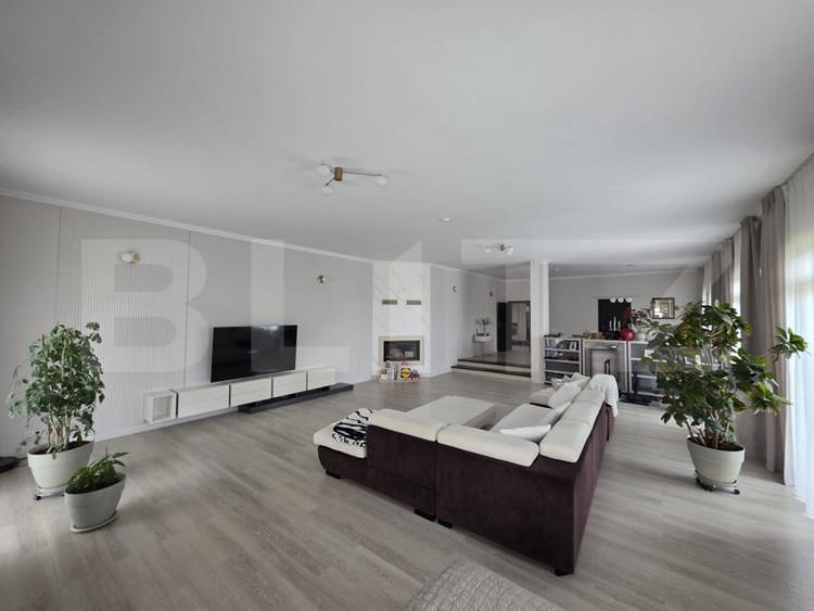 Vila de lux cu 380mp utili in Reghin - 4
