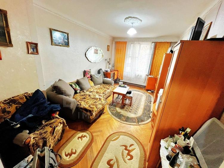 Apartament cu 2 camere decomandat în Central