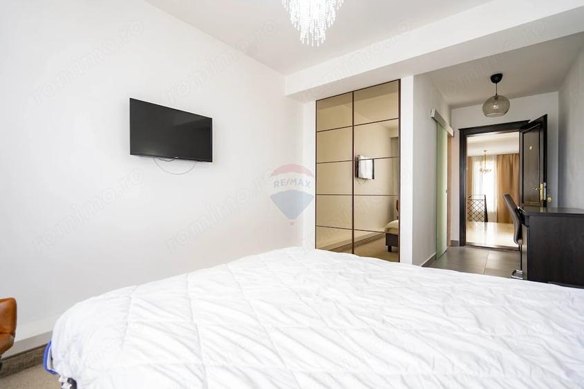 Casă cu 4 camere cu Teren 925 Mp în Nufărul