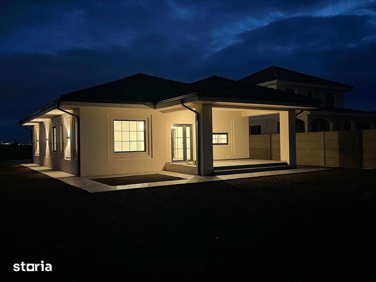 Casă cu 4 camere cu Teren 668 Mp în Sânandrei