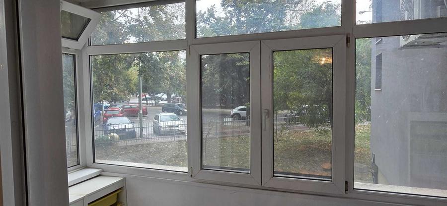 Apartament cu 2 camere decomandat în Titan