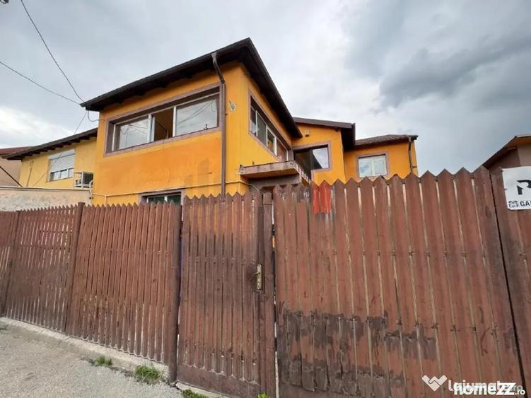 Casă cu 4 camere cu Teren 157 Mp în Sud