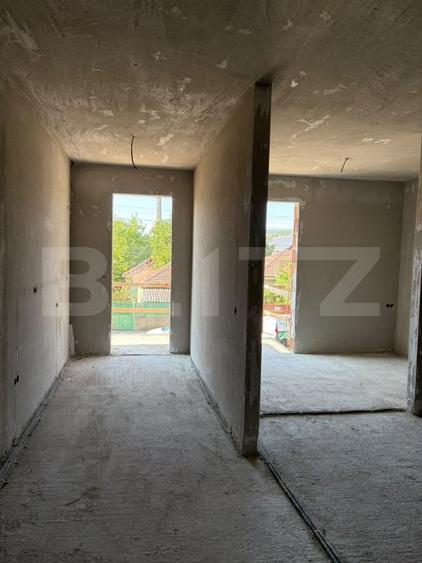 Apartament cu 2 camere semidecomandat în Mărăști
