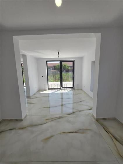 GIROC - CASA INDIVIDUALA - GARAJ - TOATE UTILITATILE - ZONA EXCELENTA - TOATE UT - 8
