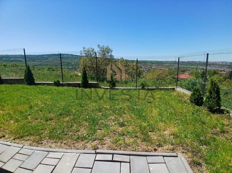 Casă individuală cu 4 camere cu Canalizare în Borhanci