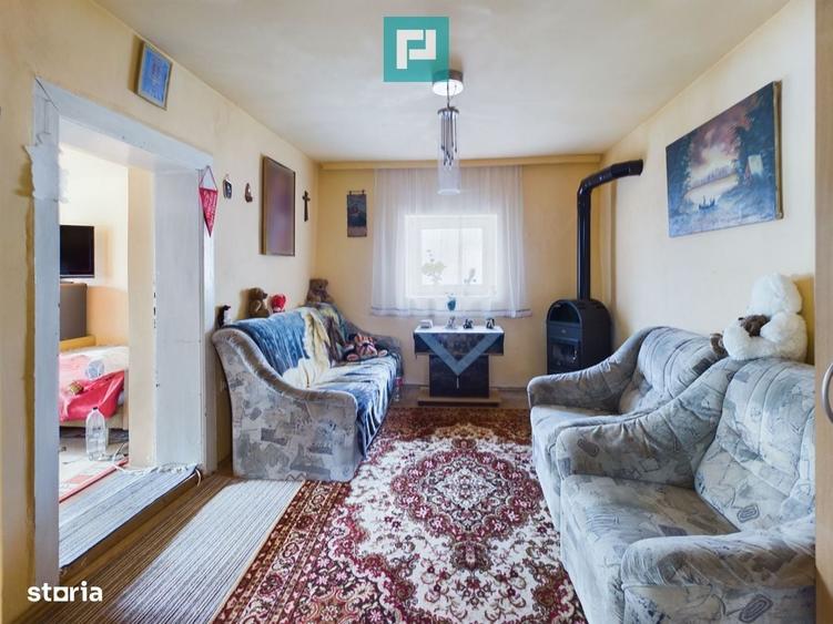 Casă cu 3 camere cu Teren 2622 Mp în Central