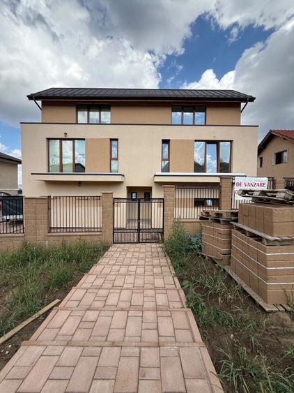 Casă cu 3 camere cu Teren 225 Mp în Borhanci