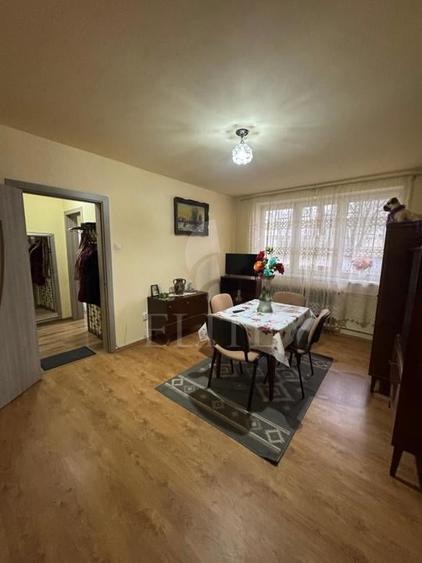 Apartament cu 2 camere semidecomandat, mobilat în Gheorgheni