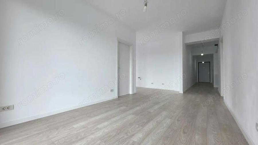 Apartament cu 3 camere semidecomandat în Colentina