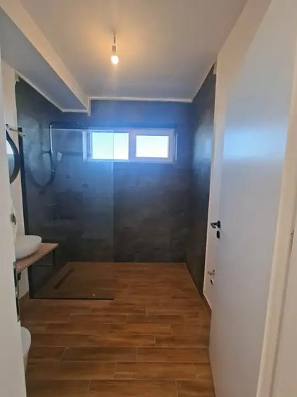 Duplex cu 4 camere cu Canalizare în Chitila