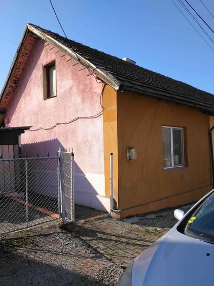 Casă cu 2 camere cu Teren 400 Mp în Cimpa