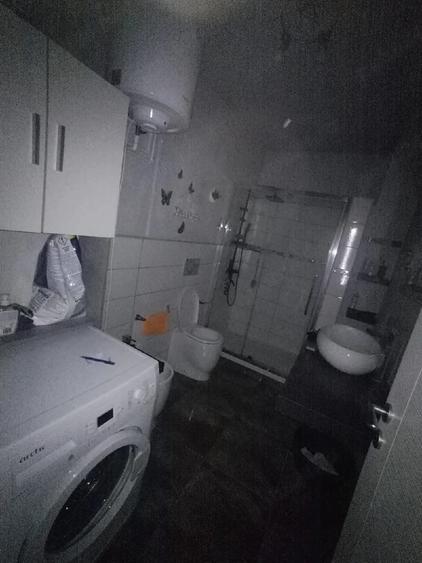 Apartament cu 3 camere decomandat în Tărnicioara