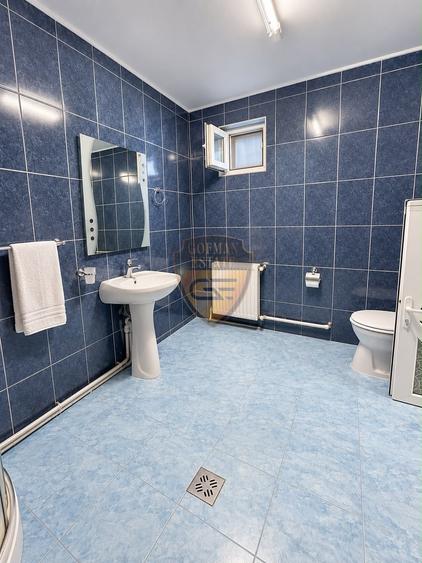 Casă individuală cu 5 camere cu Canalizare în Faleza Nord