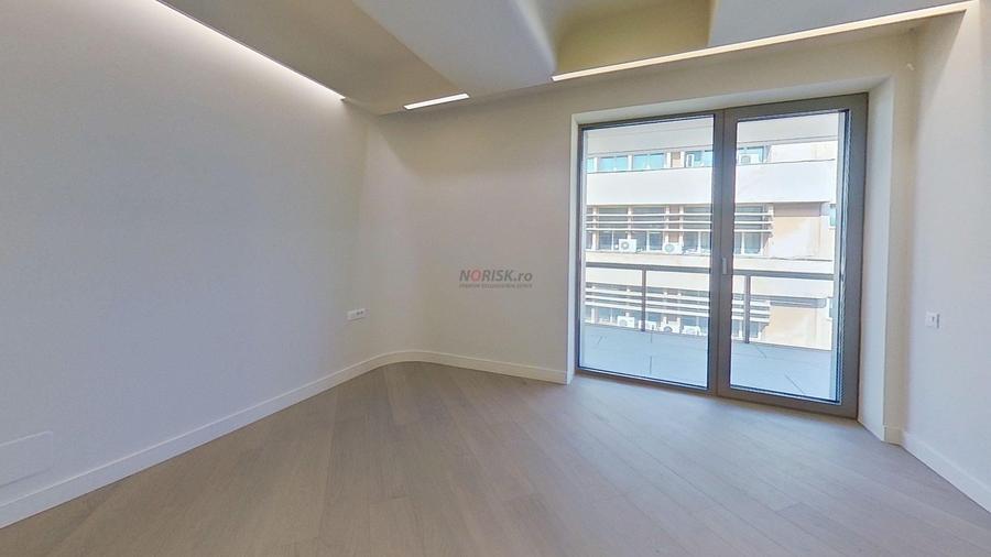 Apartament cu 5 camere circular în Pipera
